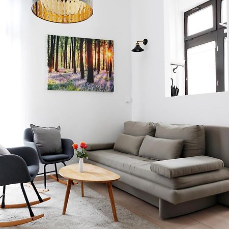 Nieb By Rockchair Apartments L Superhost Status L 3 Bedrooms Boxspringbeds 3 Bathrooms In Center "Kurfuerstendamm" - Cozy Family & Business Flair Welcomes You! Berlin Ngoại thất bức ảnh