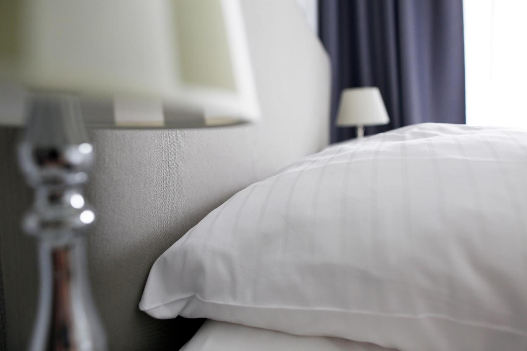 Nieb By Rockchair Apartments L Superhost Status L 3 Bedrooms Boxspringbeds 3 Bathrooms In Center "Kurfuerstendamm" - Cozy Family & Business Flair Welcomes You! Berlin Ngoại thất bức ảnh